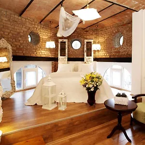 The White Swan Beyoglu Apartahotel